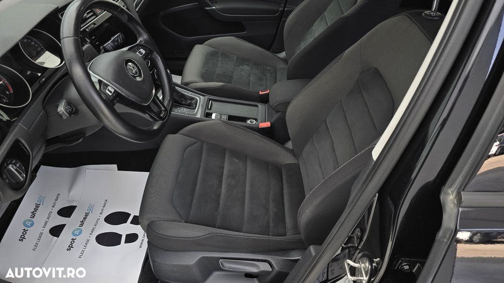 Volkswagen Golf - 12