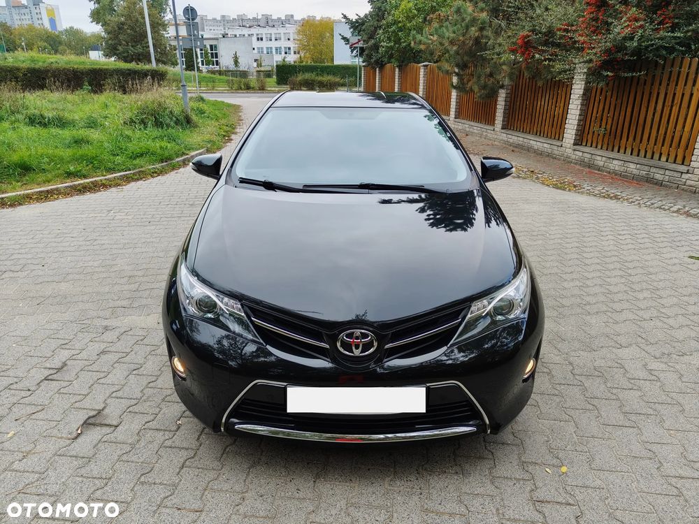 Toyota Auris 2013 photo 3