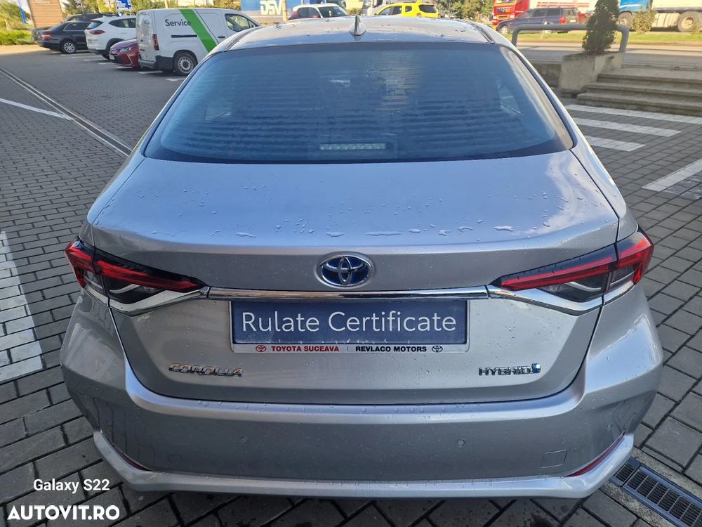 Toyota Corolla Sedan 1.8 HSD Business - 6