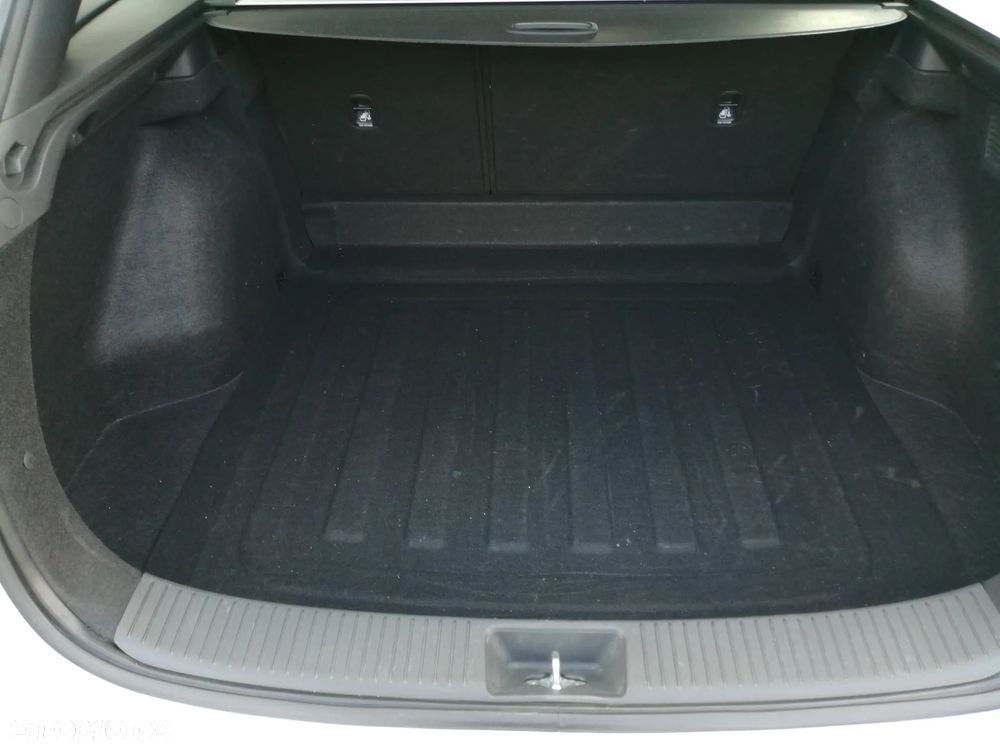 Hyundai i30 1.5 DPI Smart - 10