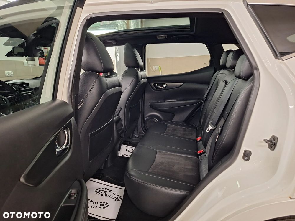 Nissan Qashqai 1.3 DIG-T TEKNA - 20