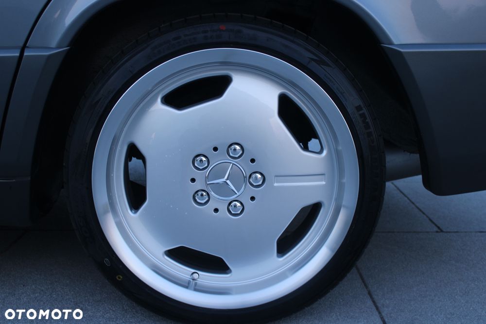 Mercedes-Benz W201 (190) - 9
