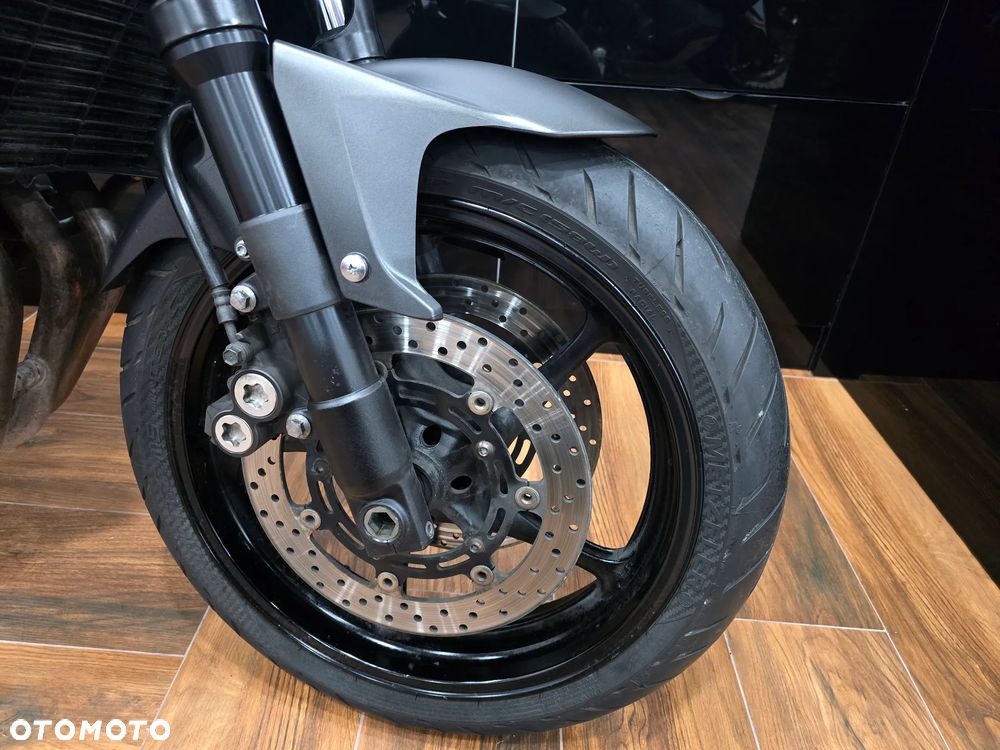 Yamaha FZ6 - 14