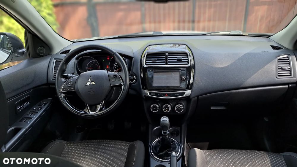 Mitsubishi ASX 1.6 DI-D 4WD Plus - 29
