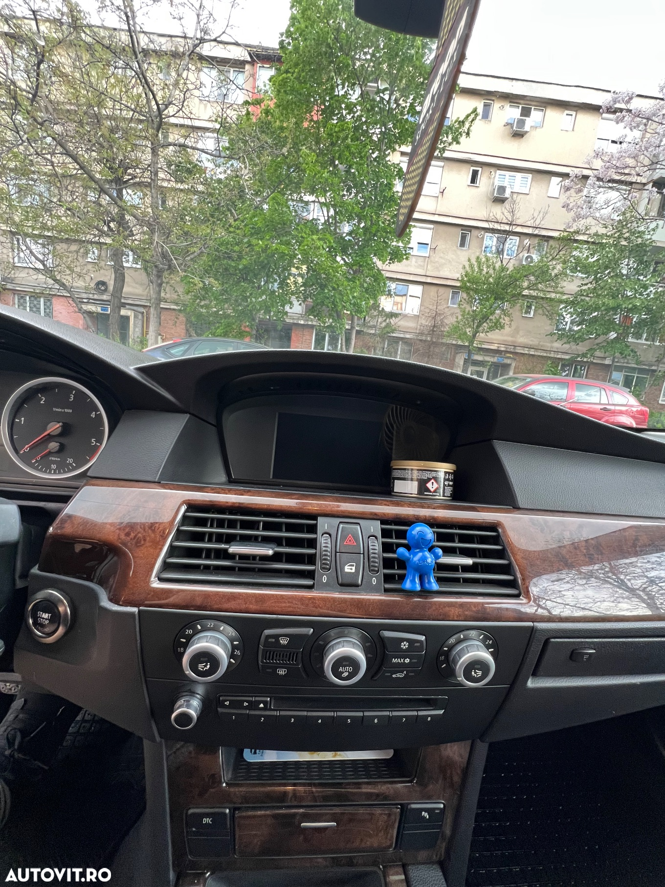 BMW Seria 5 520d - 12