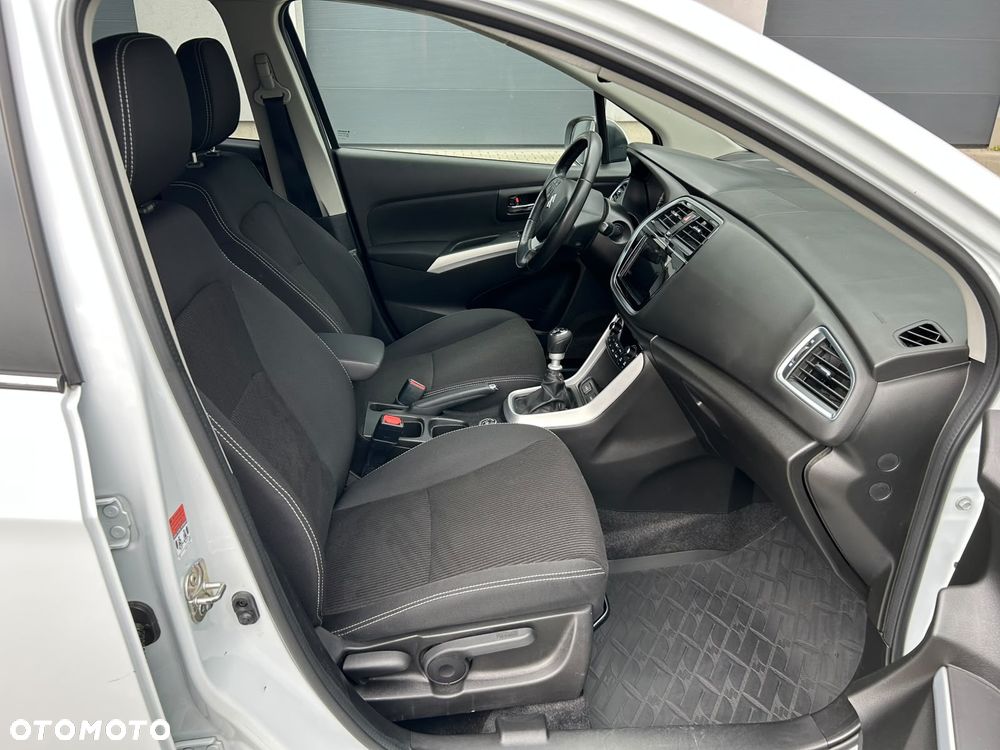 Suzuki SX4 S-Cross - 10