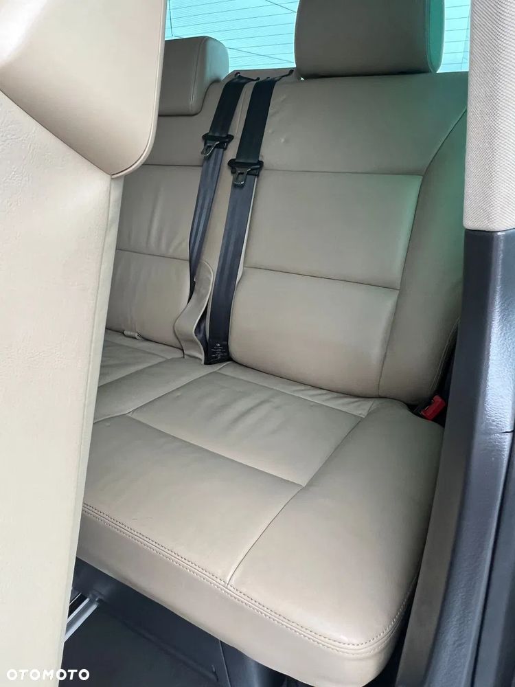 Volkswagen Multivan - 6