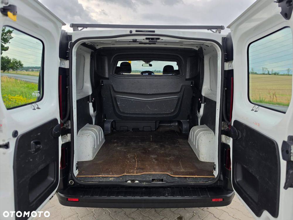 Renault Trafic - 22