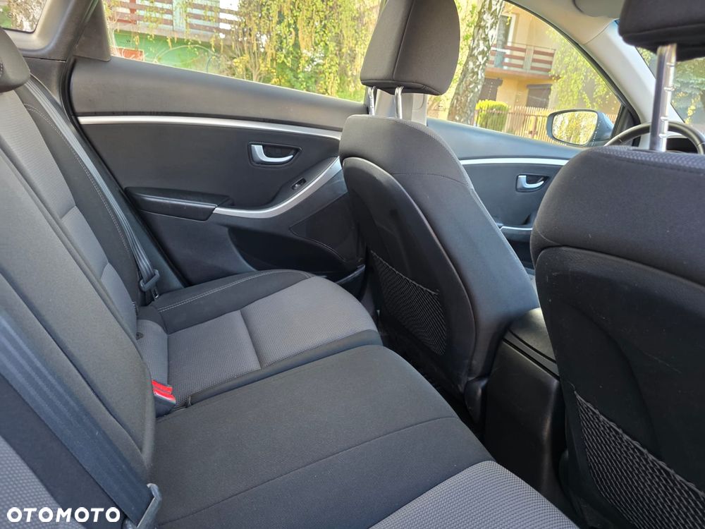 Hyundai i30 1.6 CRDi Style - 8