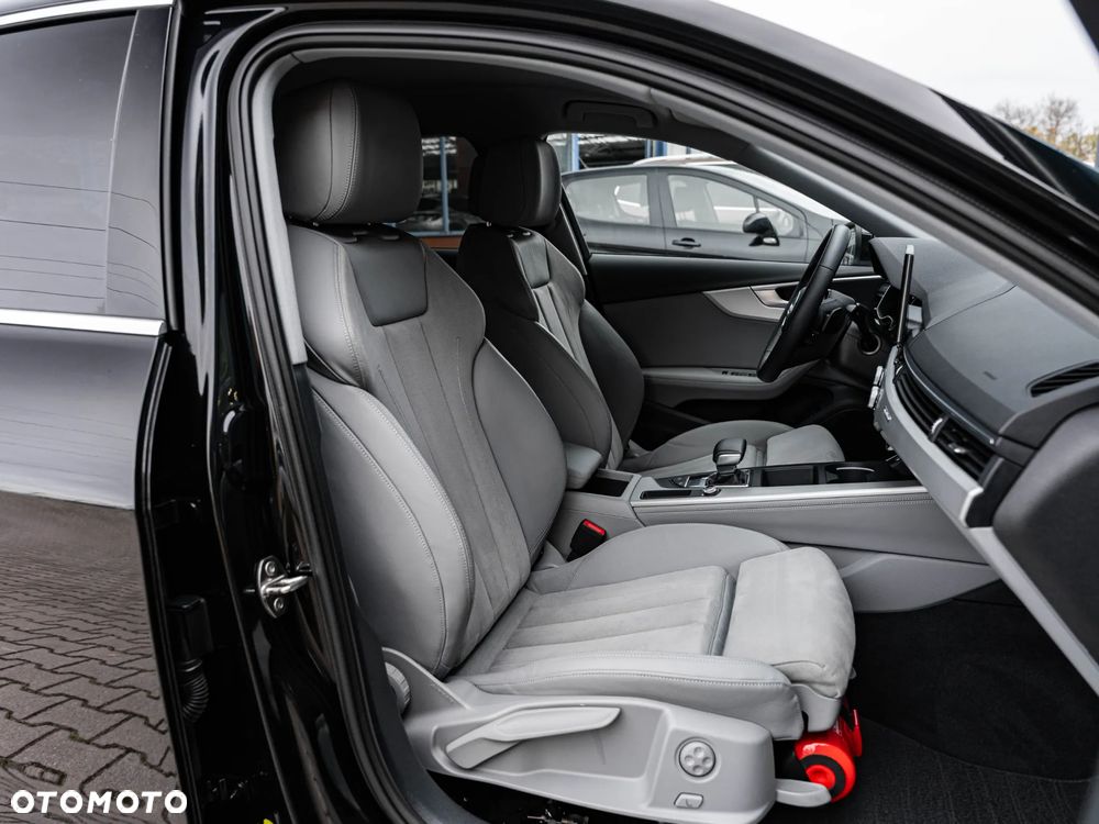 Audi A4 Limousine - 28