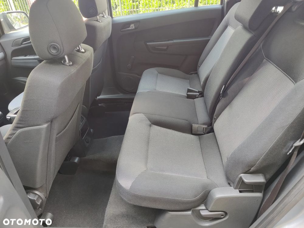 Opel Zafira 1.8 Design Edition - 18