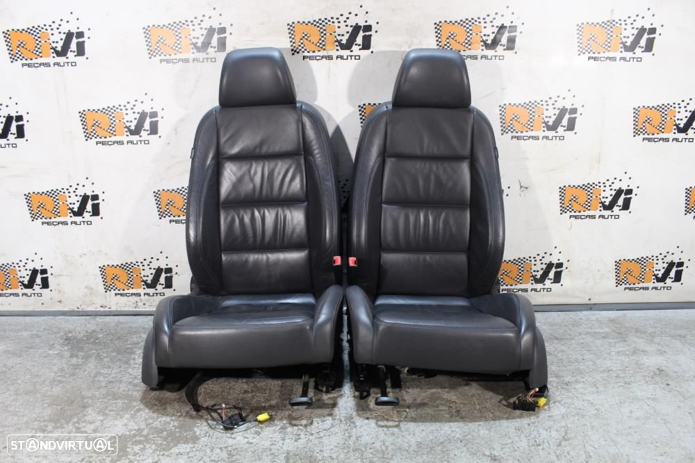 Conjunto de Bancos Volkswagen Golf VI 5K - 2