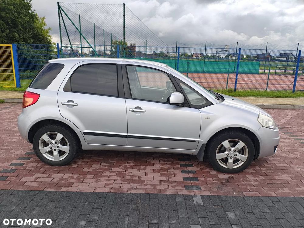 Suzuki SX4 1.6 Comfort - 1