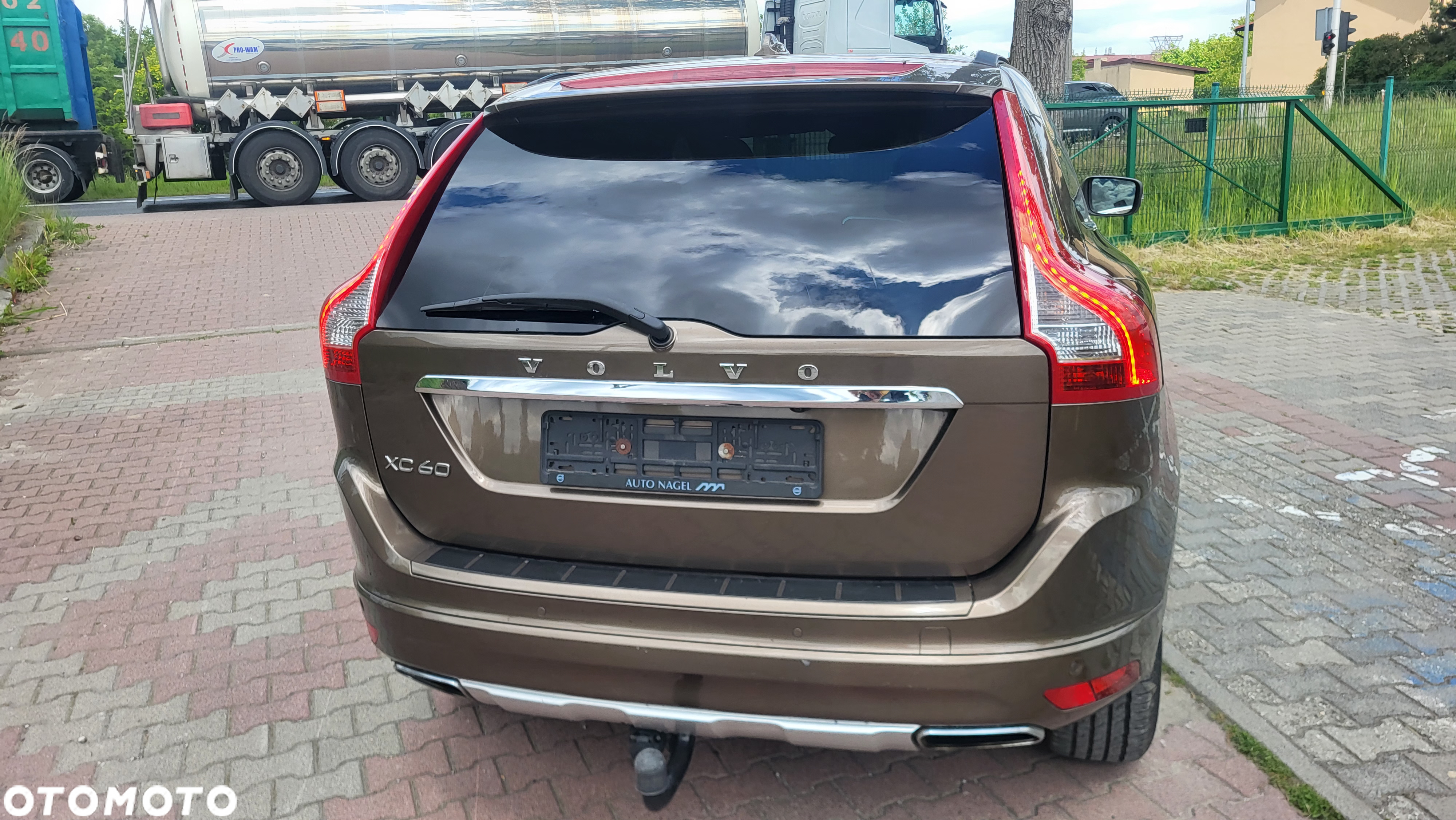 Volvo XC 60 D4 Geartronic Momentum - 30