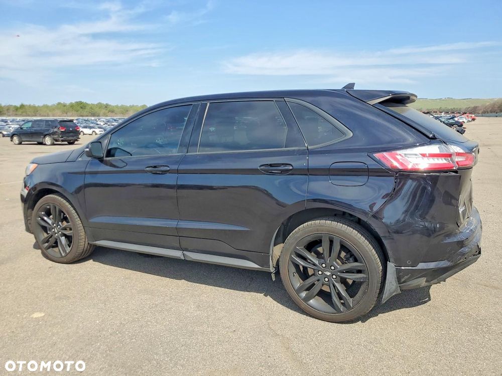 Ford Edge - 4