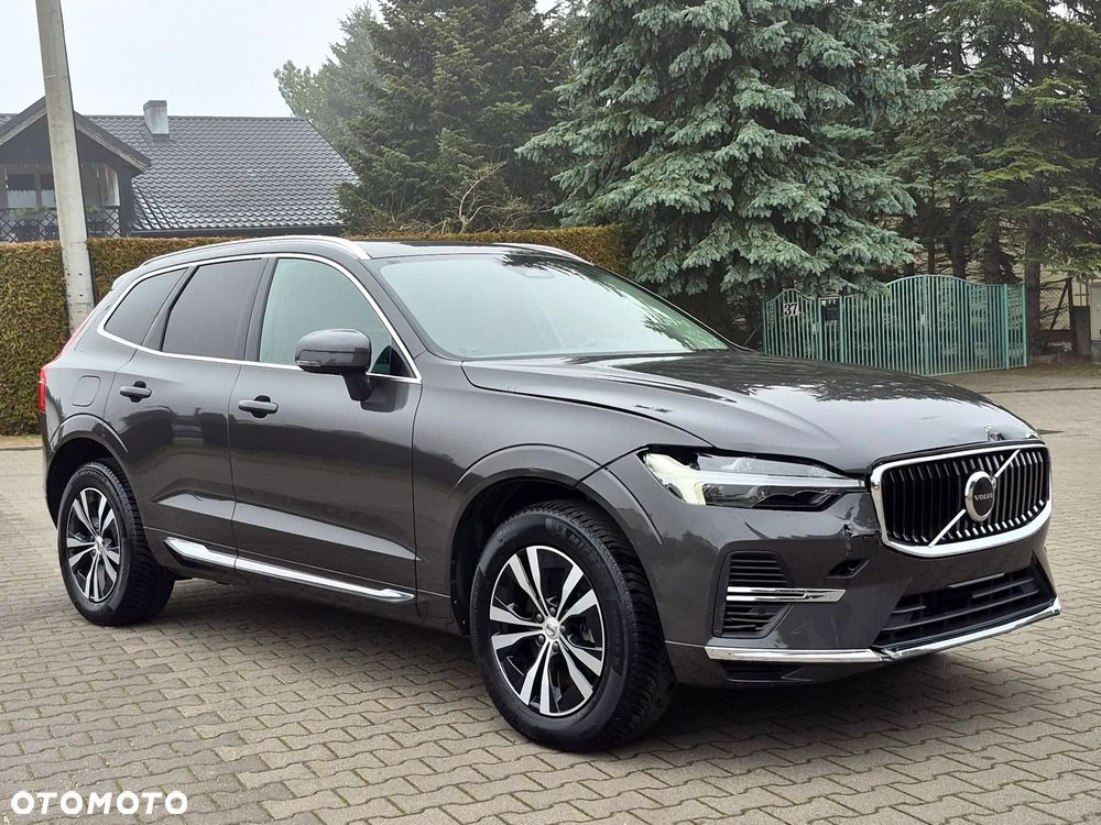 Volvo XC 60 T6 Plug-In Hybrid AWD Inscription - 3