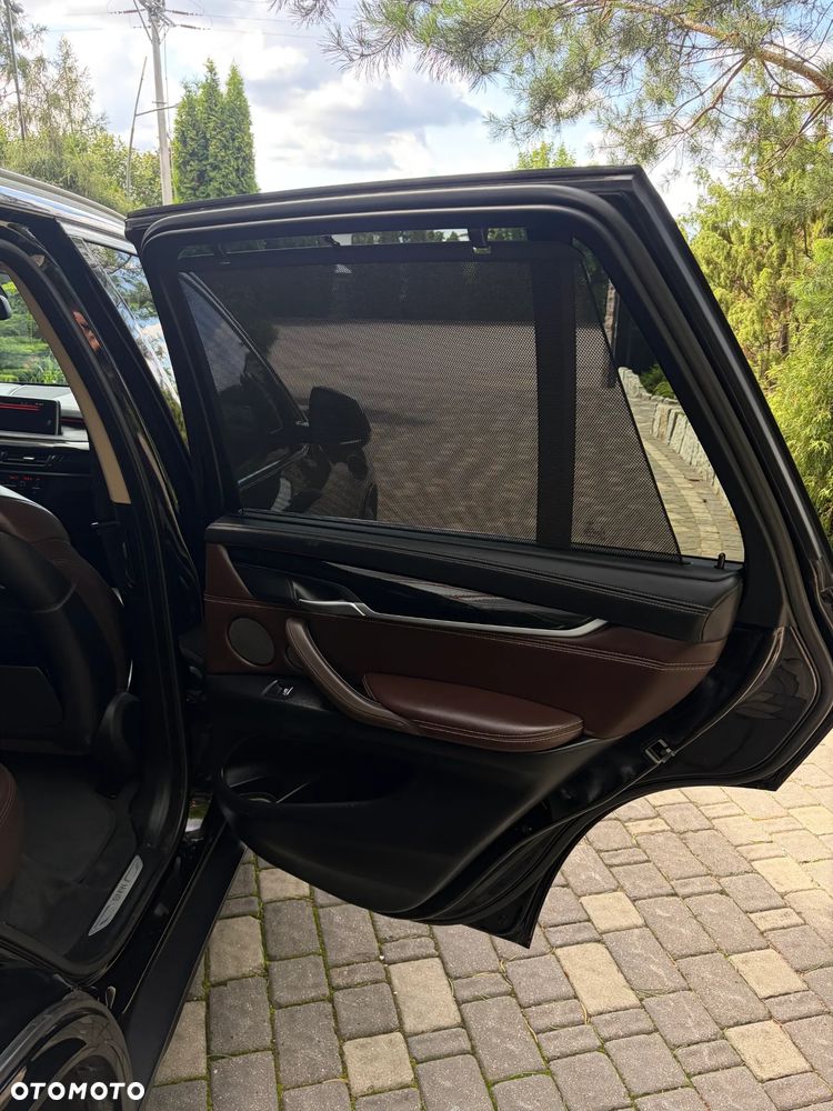 BMW X5 xDrive50i Sport-Aut - 16