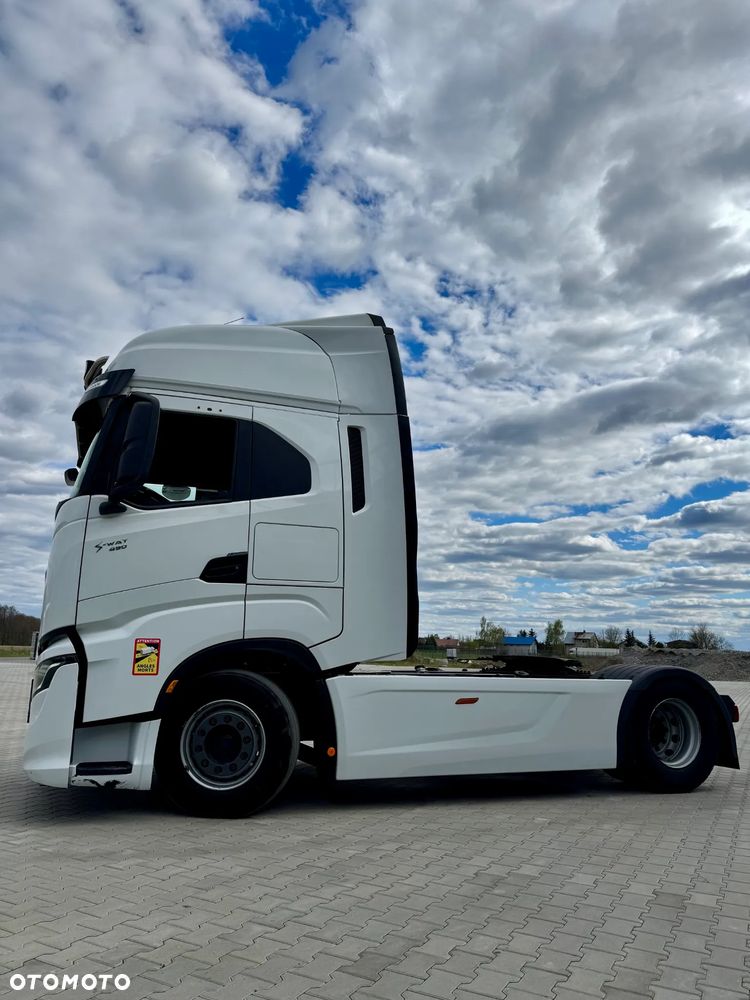 Iveco S-Way - 10