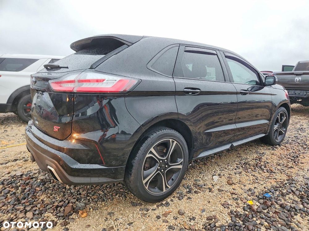Ford Edge - 4