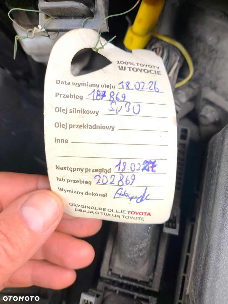 Toyota Avensis 1.8 Premium EU5 - 9