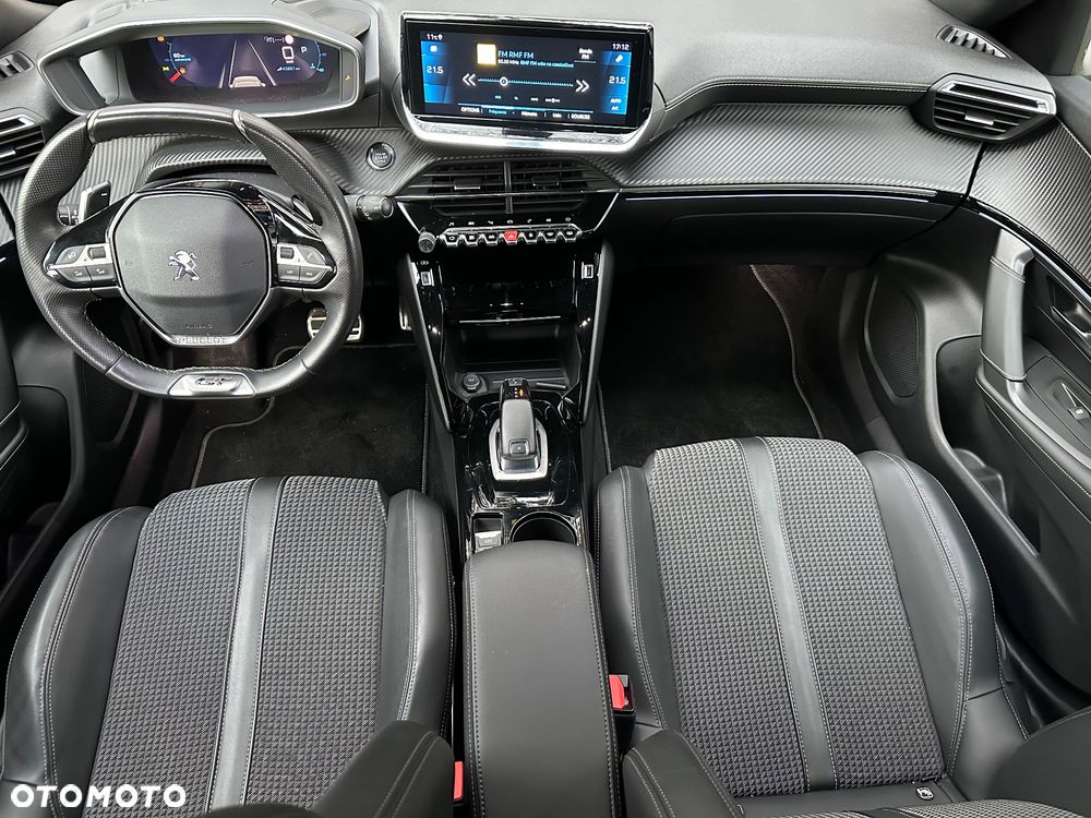 Peugeot 2008 PureTech 130 EAT8 GT - 9