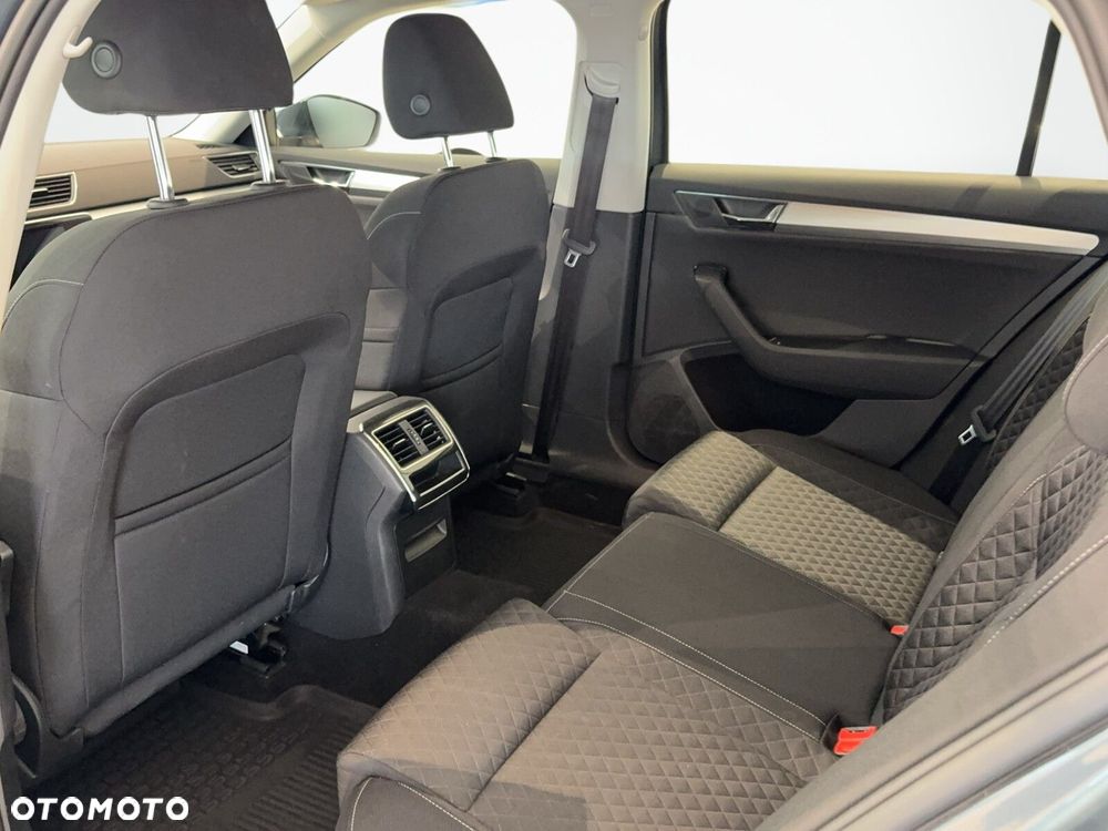 Skoda Superb 2.0 TSI Ambition DSG - 14