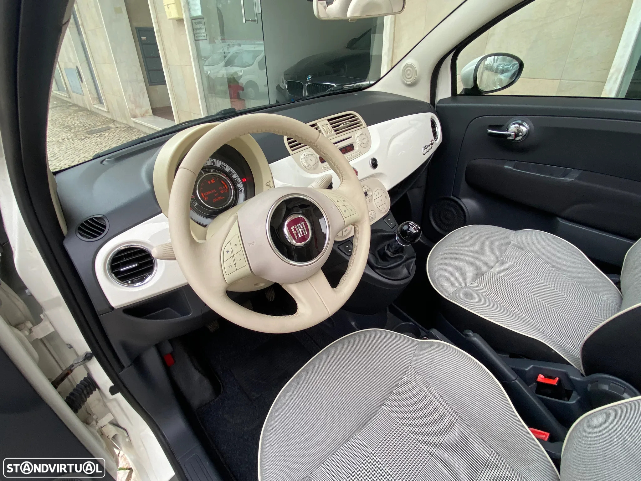 Fiat 500C 1.2 8V Lounge - 51