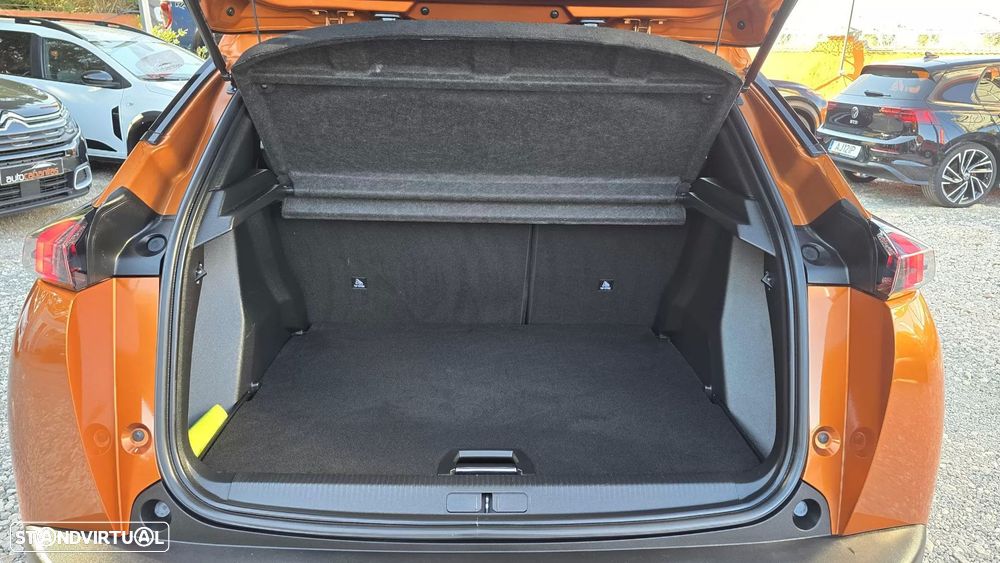 Peugeot 2008 1.2 PureTech Style - 22
