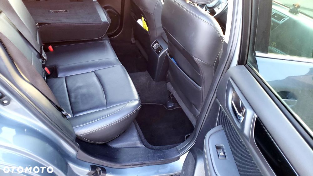 Subaru Outback 2.0D Exclusive Lineartronic - 21