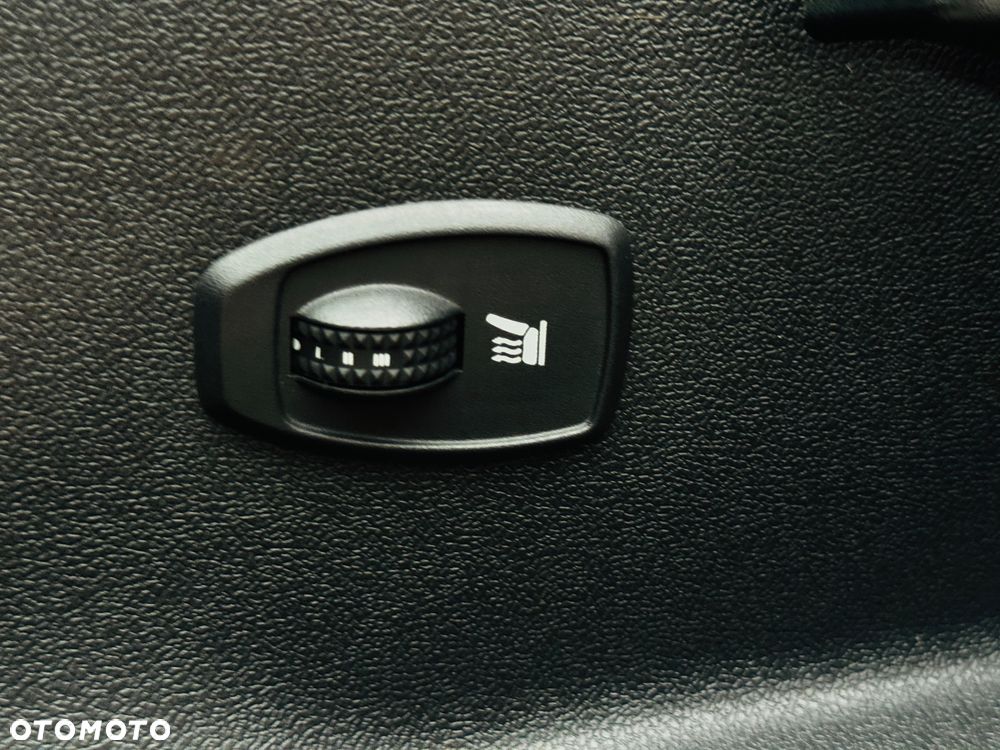 Renault Megane ENERGY TCe 115 Start & Stopp Bose Edition - 8
