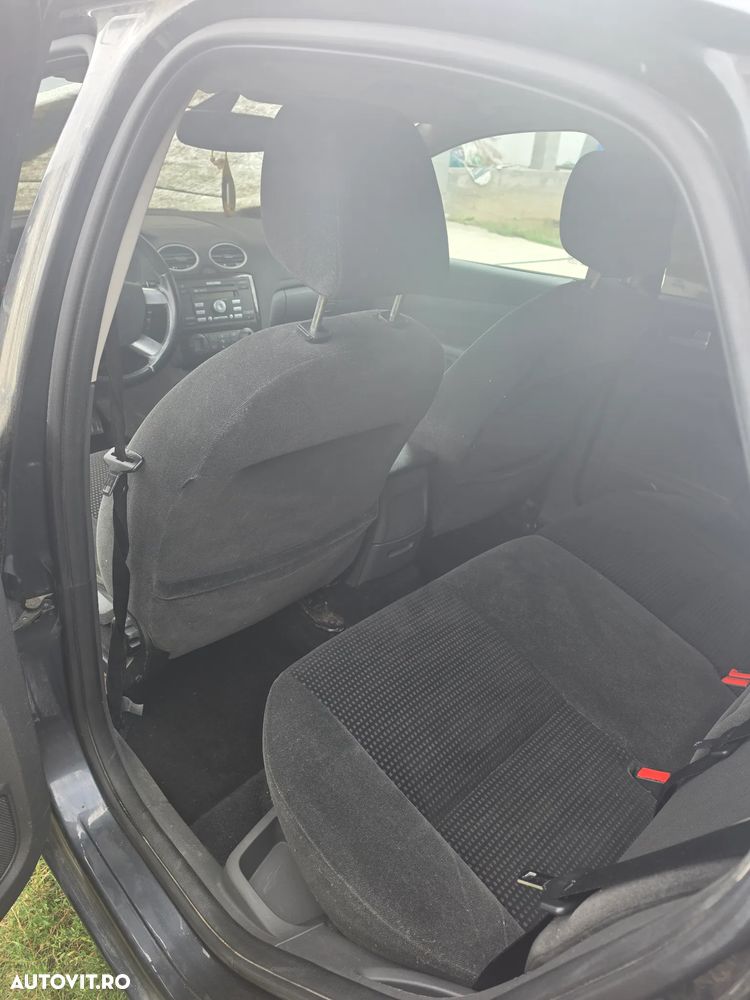 Ford Focus 2.0 16V Fun - 3