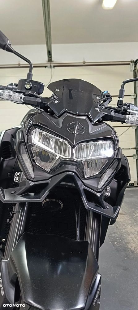 Kawasaki Z 900 - 10