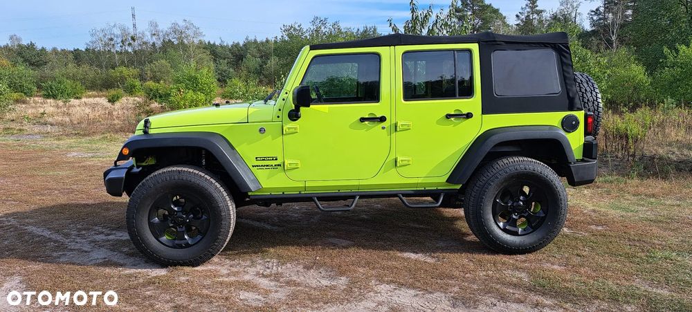 Jeep Wrangler - 12