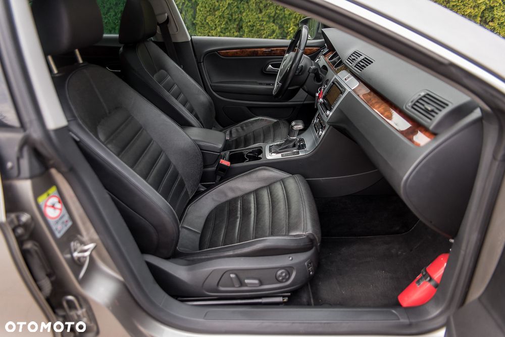 Volkswagen Passat CC - 29