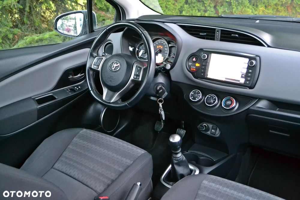 Toyota Yaris 1.4 D-4D - 12