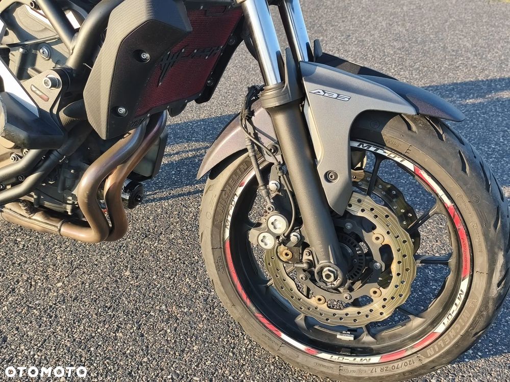 Yamaha MT - 8
