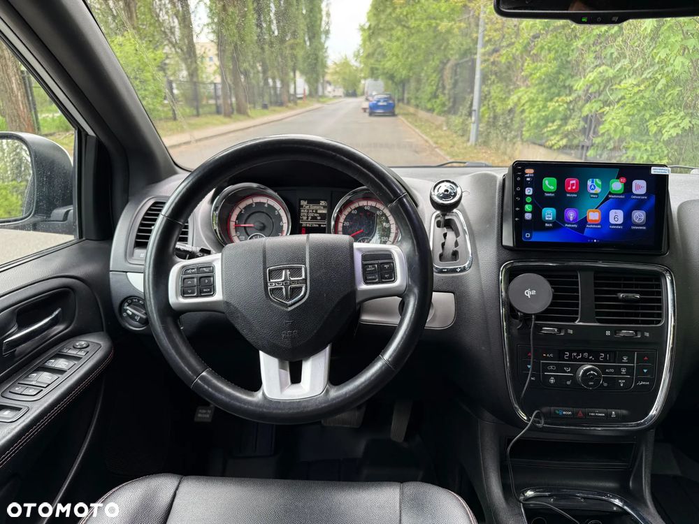 Dodge Grand Caravan 3.6 R/T - 8