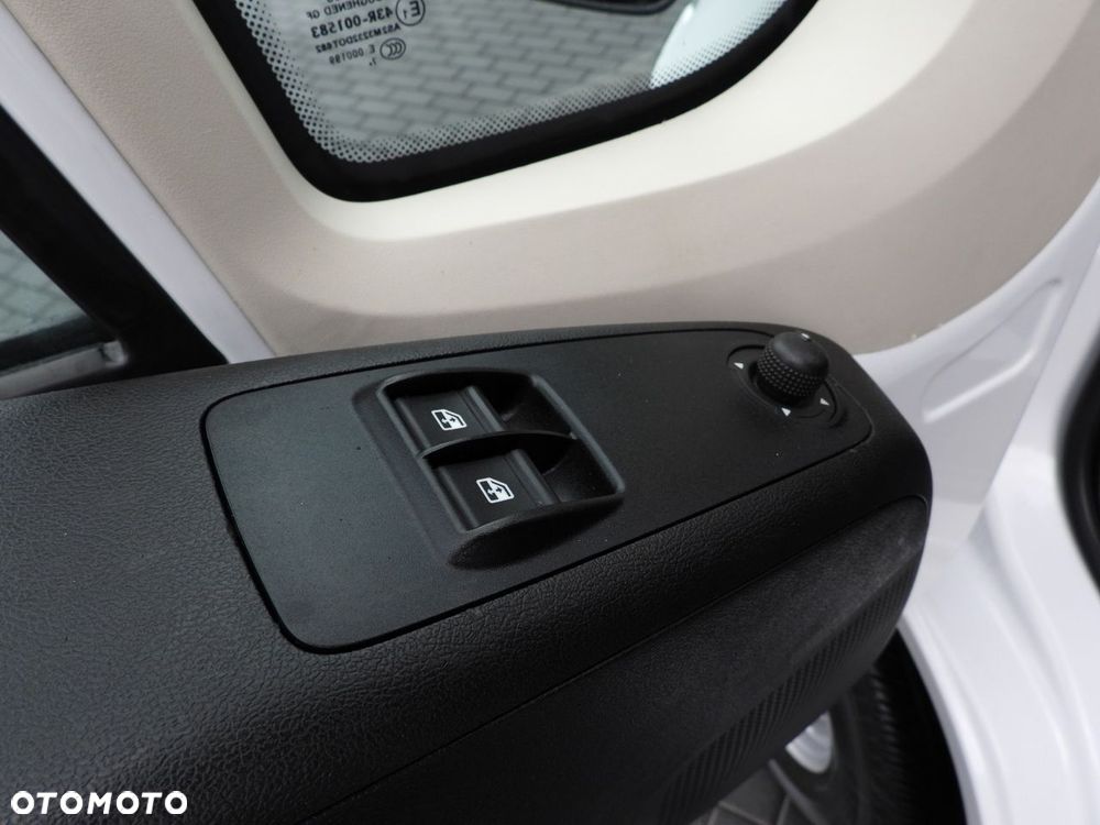 Fiat DUCATO KONTENER WINDA 8 PALET TEMPOMAT NAWIGACJA LEDY KLIMATYZACJA  130KM - 27