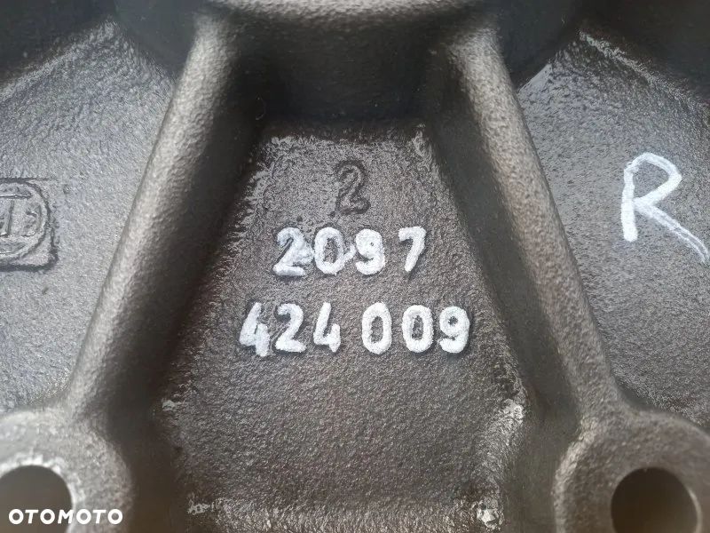 Hamulce tylnego mostu Deutz Fahr Agrotron 7250 TTV - 6