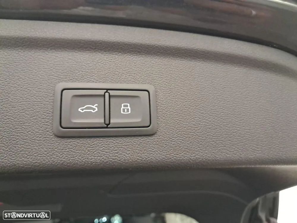 Audi A3 Sportback 45 TFSIe S tronic S line - 14