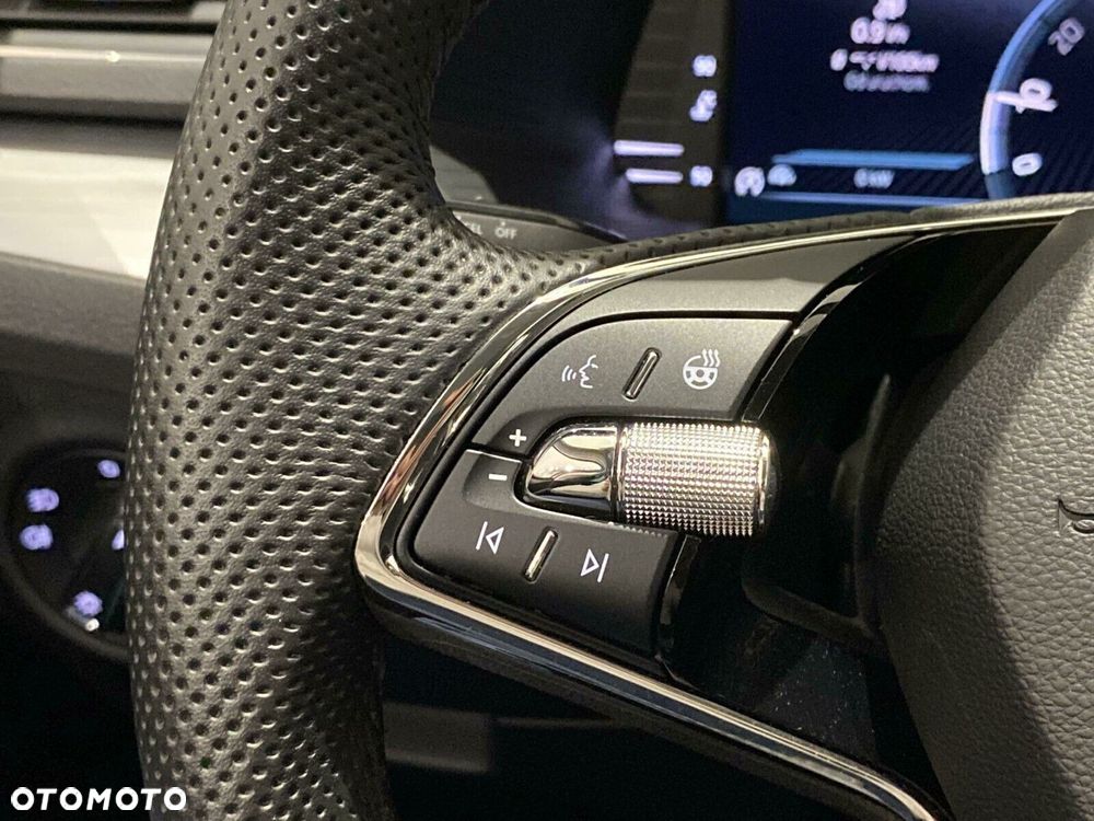 Skoda Superb 1.5 TSI Ambition DSG - 25