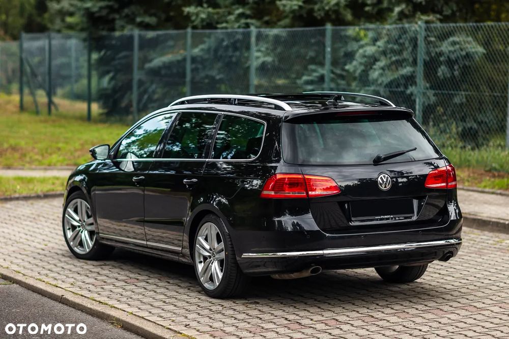 Volkswagen Passat 2.0 TDI 4Motion DSG BlueMotion Tech R-Line - 13