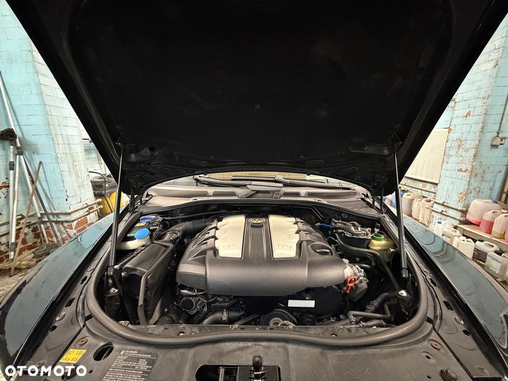 Volkswagen Touareg 3.0 V6 TDI Tiptr - 12