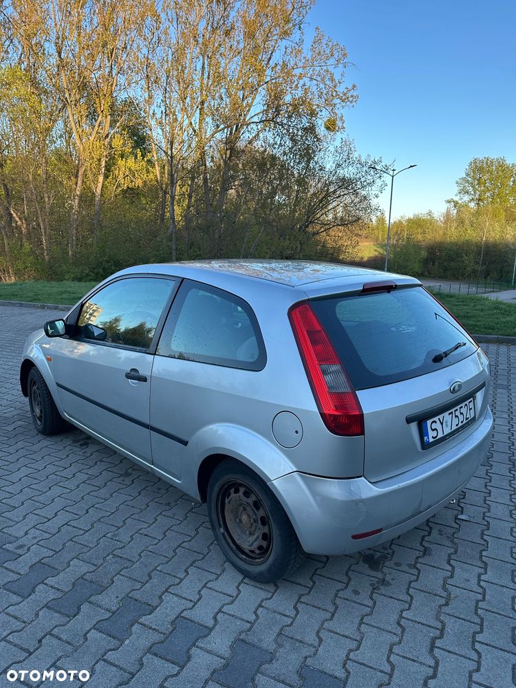 Ford Fiesta 1.4 - 5