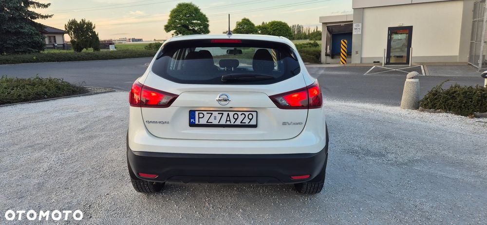 Nissan Qashqai - 2