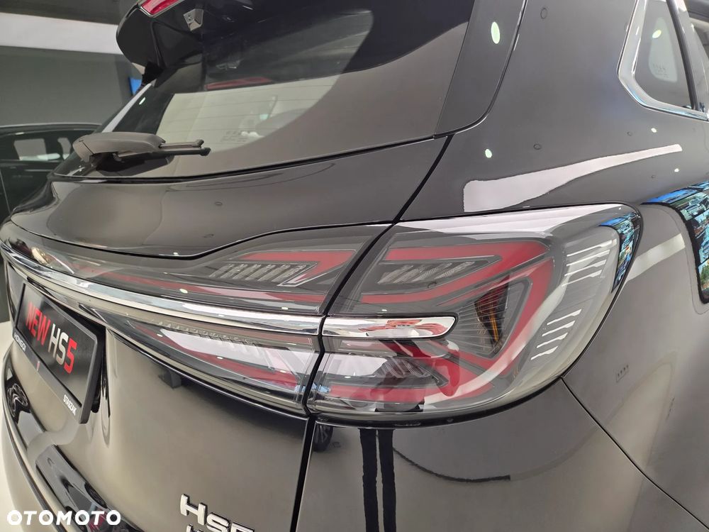 Hongqi HS5 2.0T Executive AWD - 10
