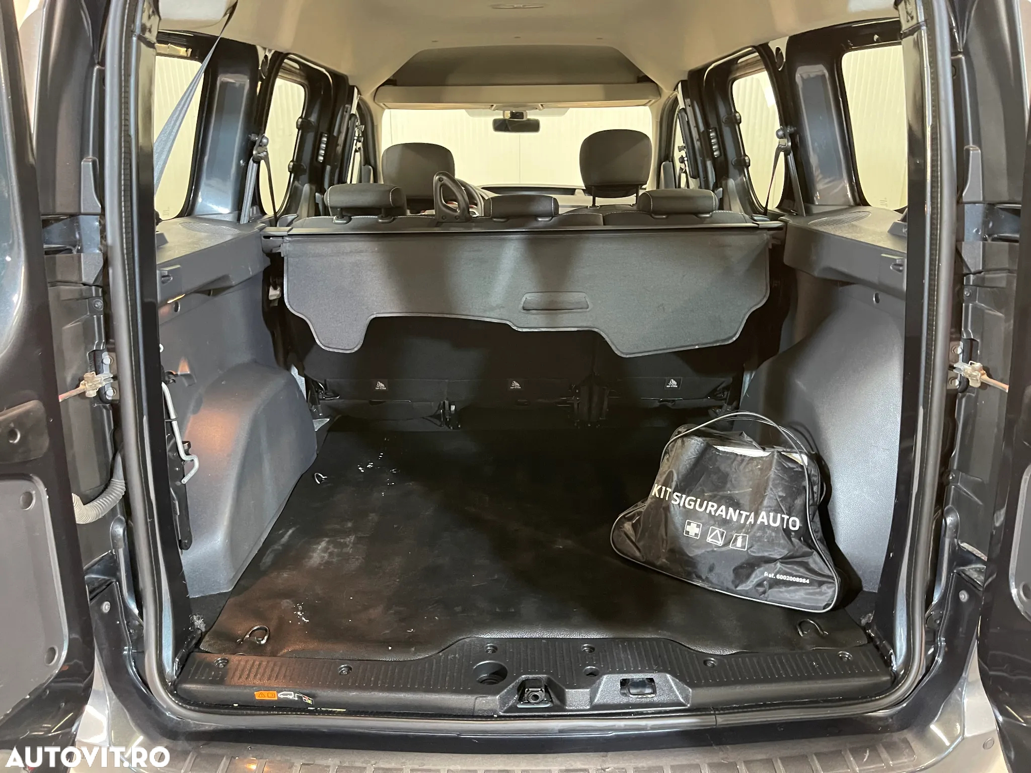 Dacia Dokker 1.5 Blue dCi Laureate - 12