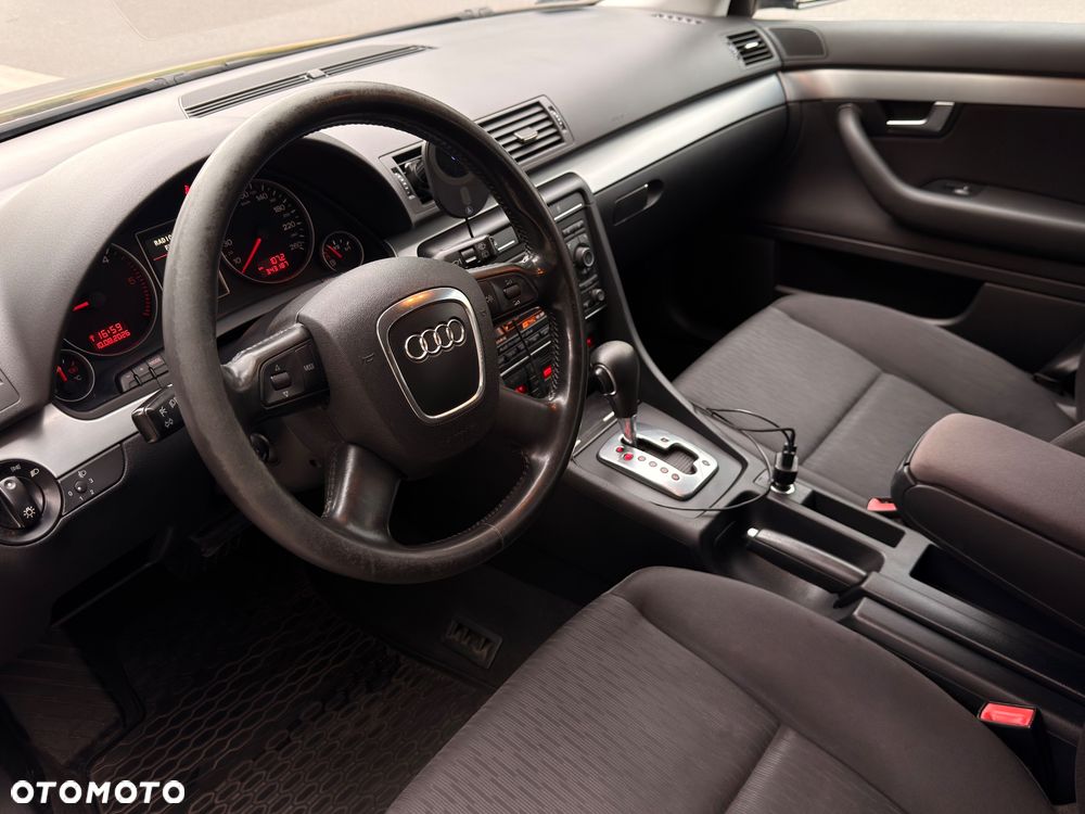 Audi A4 Avant - 9