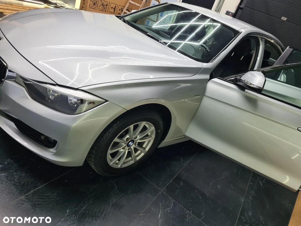 BMW Seria 3 316d Sport Line - 27