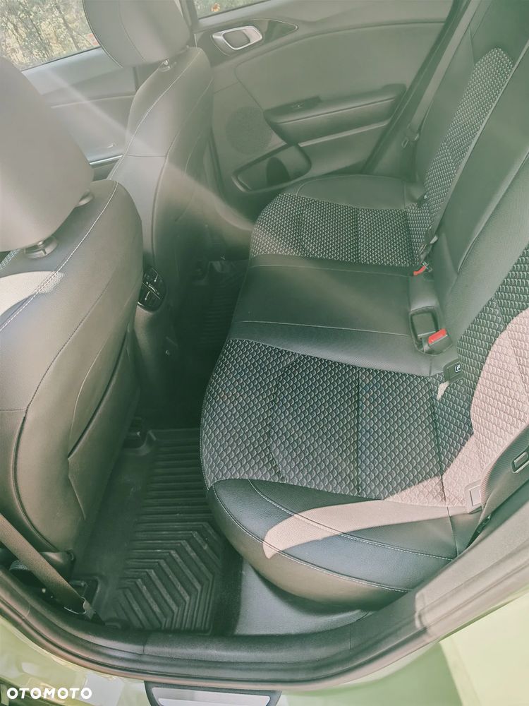 Kia XCeed 1.5 T-GDI Business Line DCT - 8